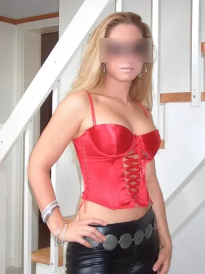 Annika, 44 år
